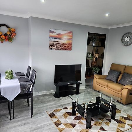 Fm Homes & Apartments 3 Bedroom Motherwell Exterior foto